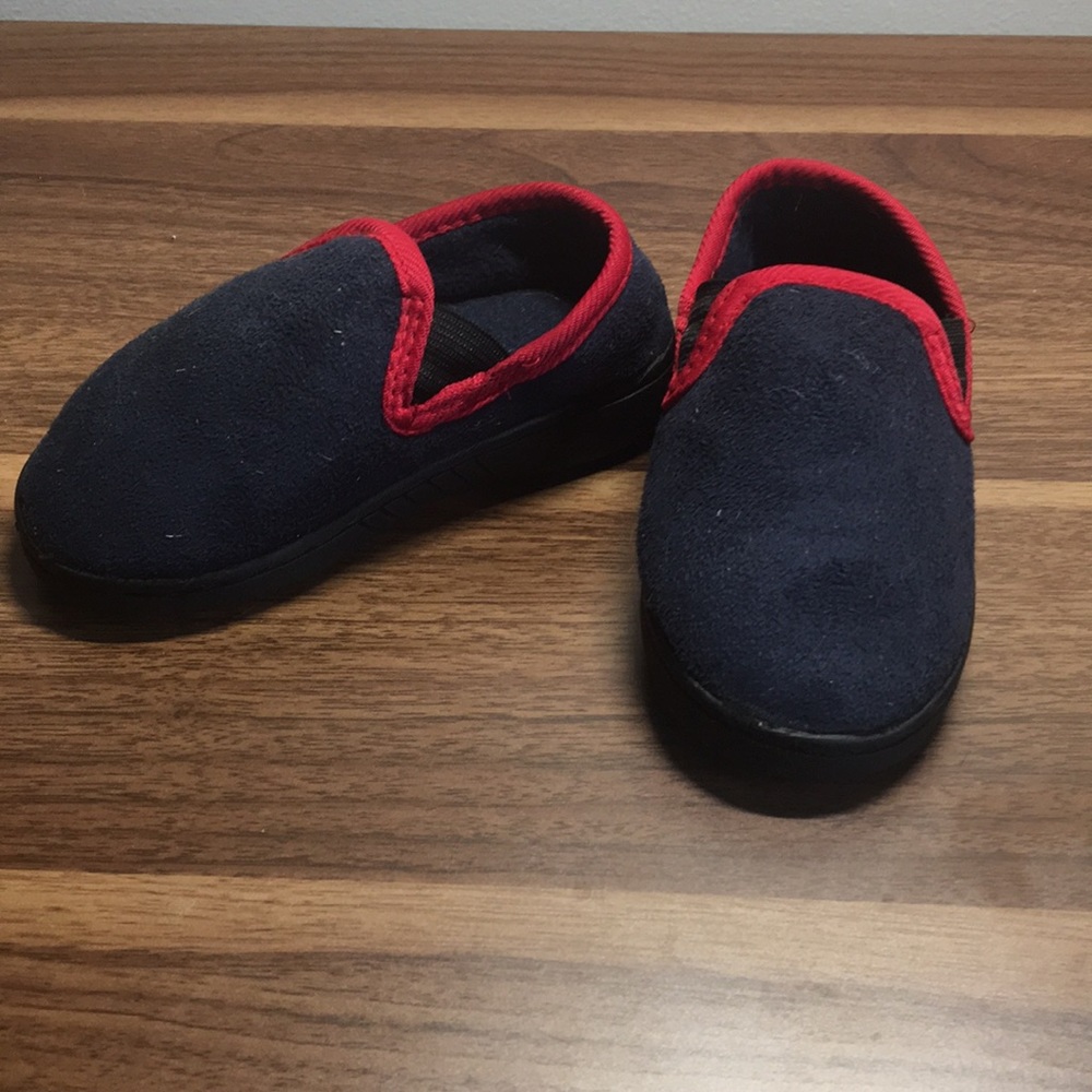 Kids slippers